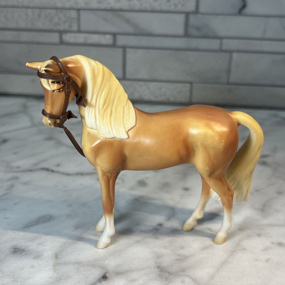 Spirit Riding Free Chica Linda Horse Figure 3.75" 2017 Dreamworks